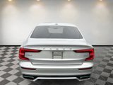 Used 2022 Volvo S60 B5 Momentum w/ Premium Package image 4