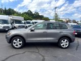Used 2012 Volkswagen Touareg Sport image 3