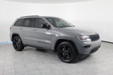Used 2019 Jeep Grand Cherokee Laredo image 2