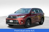 Used 2017 Toyota Highlander SE image 3