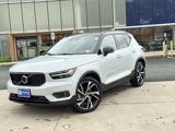 Used 2020 Volvo XC40 T5 R-Design w/ Protection Package Premier image 2