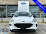 Used 2022 Ford Escape SE image 2