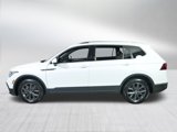 Certified 2022 Volkswagen Tiguan SE w/ Panoramic Sunroof Package image 4
