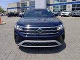 Used 2021 Volkswagen Atlas Cross Sport SE w/ Panoramic Sunroof Package image 2