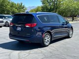 Used 2017 Chrysler Pacifica Limited w/ Advanced Safetytec Group image 3