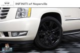 Used 2013 Cadillac Escalade Luxury image 3