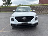 Used 2022 Hyundai Venue SE image 2