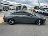 Used 2023 Hyundai Elantra Limited image 2
