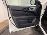 Used 2019 Nissan Pathfinder SV image 4