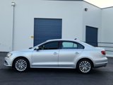 Used 2016 Volkswagen Jetta SEL Premium image 2