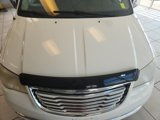 Used 2011 Chrysler Town & Country Touring-L image 4