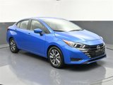 Used 2023 Nissan Versa SV image 2