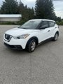 Used 2020 Nissan Kicks S image 2