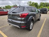 Used 2019 Ford Escape SE image 2