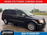 Used 2013 Chrysler Town & Country Limited image 2