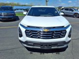 New 2025 Chevrolet Equinox LT image 2