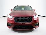 Used 2021 Chrysler Pacifica Limited w/ Uconnect Theater Family Group image 2