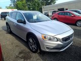 Used 2016 Volvo V60 T5 Cross Country w/ Climate Package image 2
