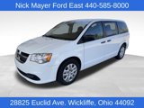 Used 2019 Dodge Grand Caravan SE w/ UConnect Hands-Free Group image 3