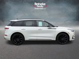 Used 2023 Lincoln Corsair Reserve w/ Equipment Group 202A image 4