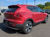 Used 2024 Volvo XC40 B5 Core image 4