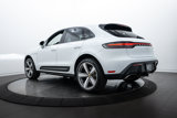 Certified 2025 Porsche Macan image 3