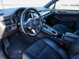 Certified 2021 Porsche Macan image 4