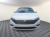 Certified 2021 Volkswagen Jetta SE image 2