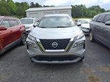 Used 2021 Nissan Rogue SV image 2