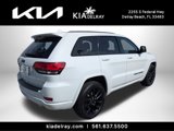 Used 2018 Jeep Grand Cherokee Altitude image 4