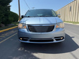 Used 2013 Chrysler Town & Country Touring-L w/ Entertainment Group #2 image 5