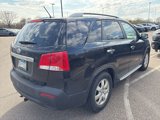Used 2013 Kia Sorento LX w/ Convenience Pkg image 3