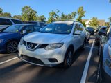 Used 2015 Nissan Rogue SV image 3