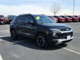 Used 2023 Chevrolet TrailBlazer LT image 2