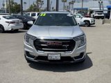 Used 2022 GMC Terrain SLE w/ Driver Convenience Package image 2