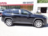 Used 2022 Toyota RAV4 LE image 2