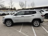 New 2025 Jeep Compass Sport image 4