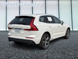 Certified 2021 Volvo XC60 T6 Momentum w/ Premium Package image 4