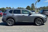 Used 2023 Nissan Rogue S image 2