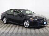 Used 2018 Toyota Camry LE image 2