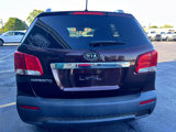 Used 2013 Kia Sorento LX image 5