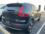 Used 2021 Volvo XC40 T4 Momentum w/ Premium Package image 5