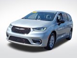 Certified 2024 Chrysler Pacifica Touring-L image 5