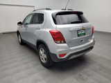 Used 2020 Chevrolet Trax LT w/ LT Convenience Package image 5