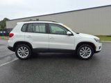 Used 2017 Volkswagen Tiguan Limited w/ Premium Package image 3