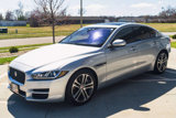 Used 2018 Jaguar XE Premium image 4
