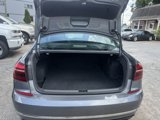 Used 2017 Volkswagen Passat 1.8T R-Line image 6