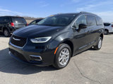 Used 2022 Chrysler Pacifica Touring-L image 5