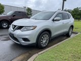 Used 2016 Nissan Rogue SV image 3