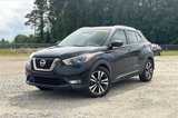 Used 2019 Nissan Kicks SR image 2